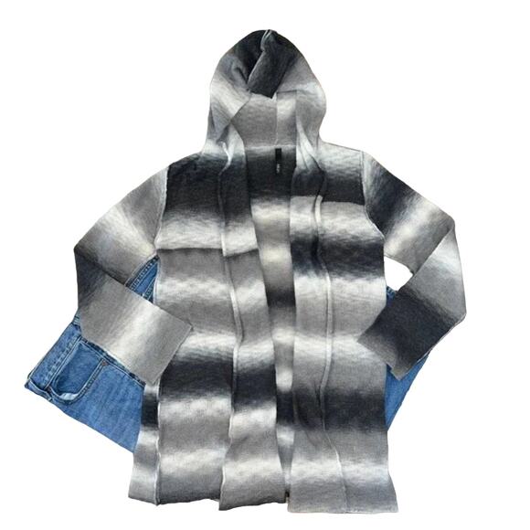 Elon Grey, Black and White Striped Hooded Open Cardigan - SIZE MEDIUM - Picture 1 of 6